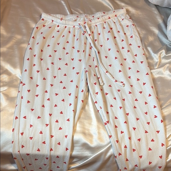 White Joggers with Red Heart Pattern - Picture 3 of 3